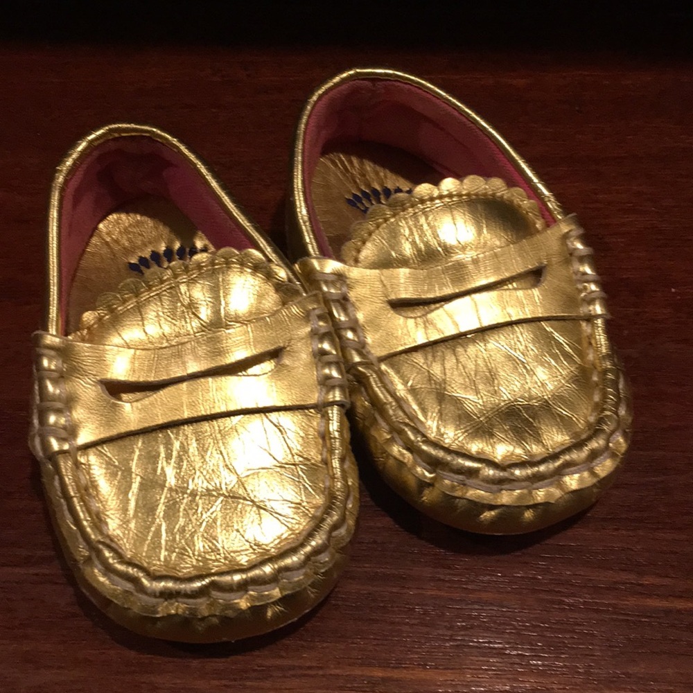 Juicy Couture toddler gold soft loafers